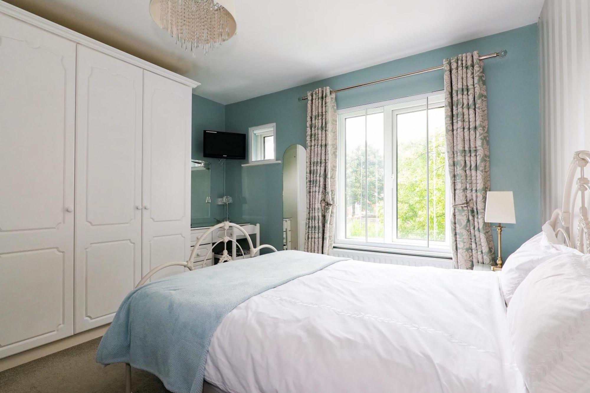 Sea Mist Guesthouse Голуэй Экстерьер фото