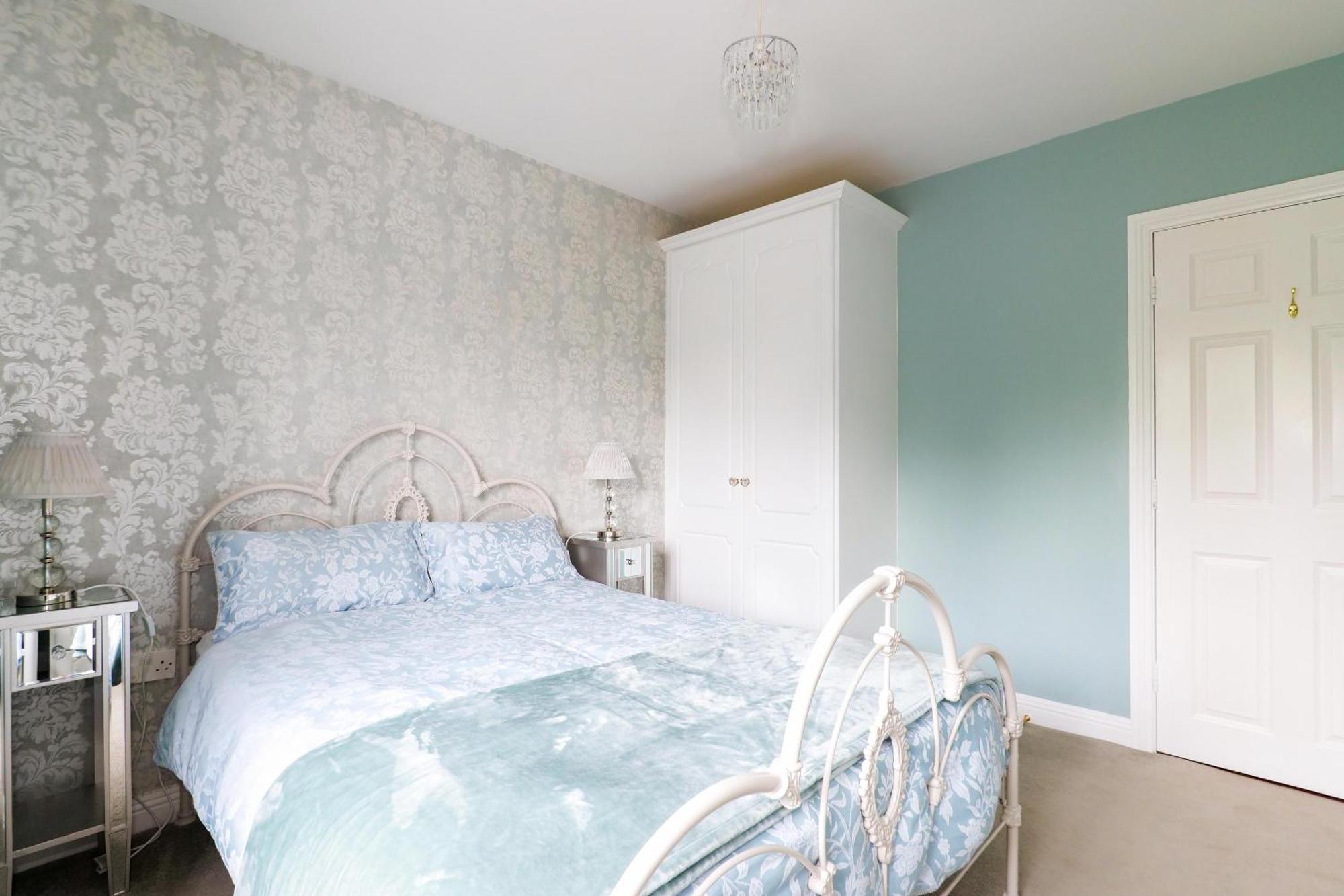 Sea Mist Guesthouse Голуэй Экстерьер фото