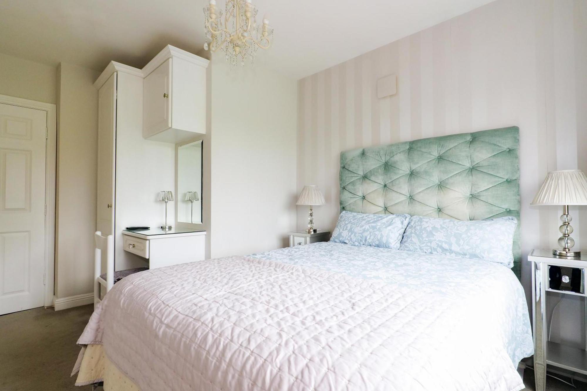Sea Mist Guesthouse Голуэй Экстерьер фото
