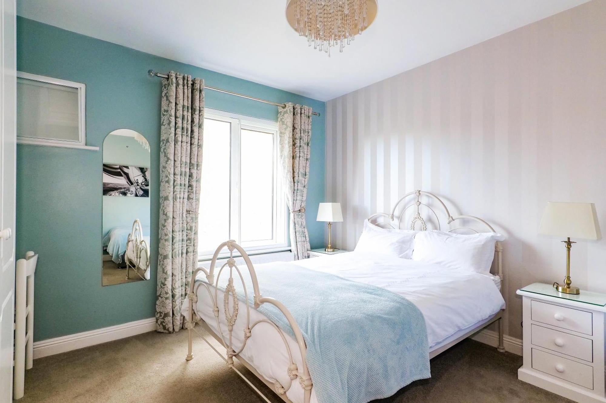 Sea Mist Guesthouse Голуэй Экстерьер фото
